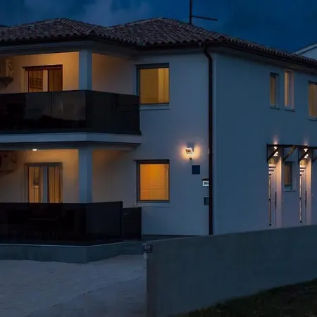 Apartments Talic Fažana Extérieur photo