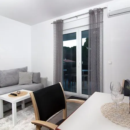 Apartments Talic Fažana Extérieur photo