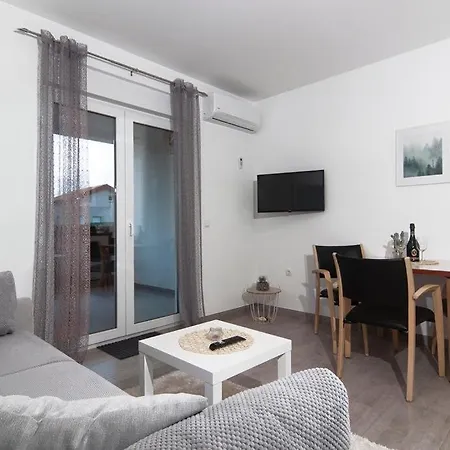 Apartments Talic Fažana Extérieur photo